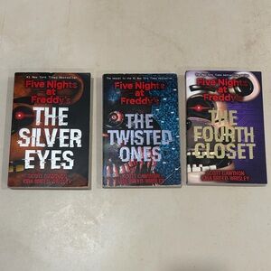 Five Nights at Freddy's Book Set